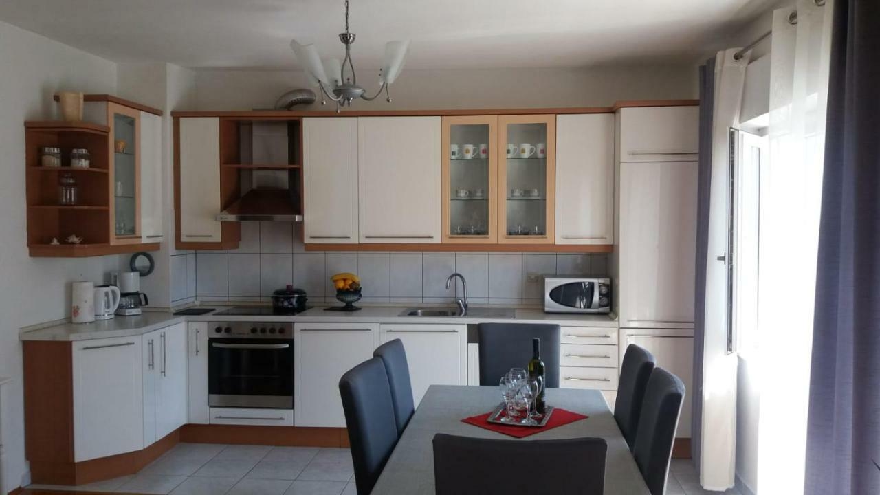 Apartman Teklic Kaštela Εξωτερικό φωτογραφία